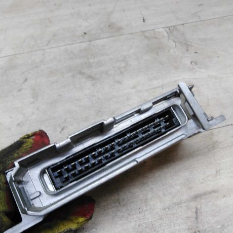 blok-upravleniia-dvigatelem-peugeot-605-0265100066-art-76682-big-1
