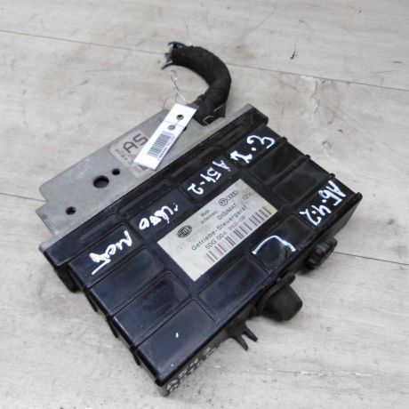 blok-upravleniia-akpp-audi-100-c4-art-76693-big-0