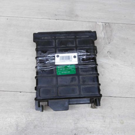 blok-upravleniia-dvigatelem-audi-100-c3-art-76727-big-0