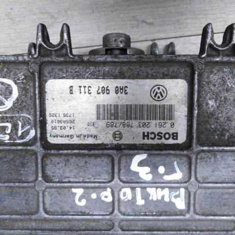 blok-upravleniia-dvigatelem-volkswagen-golf-3-art-76775-big-2