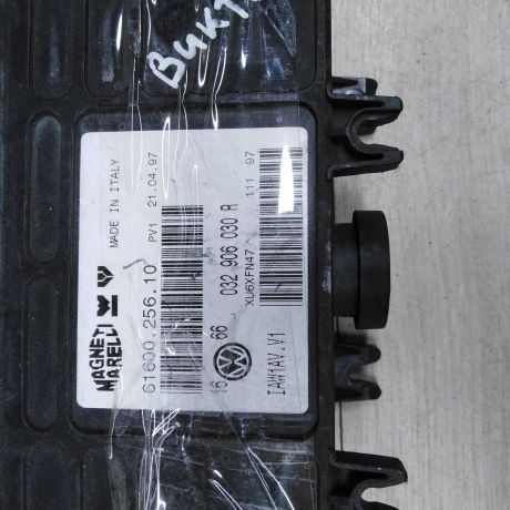 blok-upravleniia-dvigatelem-volkswagen-golf-3-art-76816-big-2