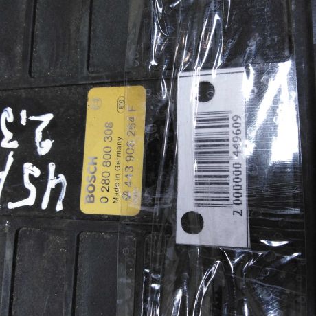 blok-upravleniia-dvigatelem-audi-100-c4-art-77060-big-2