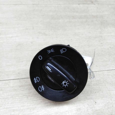 blok-upravleniia-svetom-volkswagen-passat-b6-art-77086-big-0