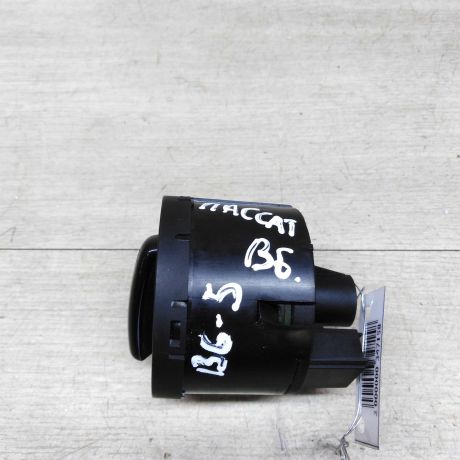 blok-upravleniia-svetom-volkswagen-passat-b6-art-77086-big-1
