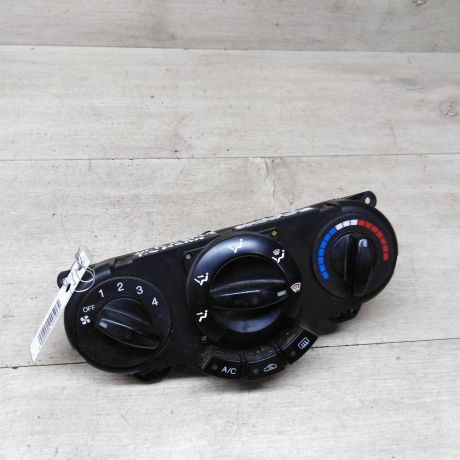 blok-upravleniia-peckoi-i-kondicionerom-chevrolet-lacetti-xetcbek-art-78179-big-0