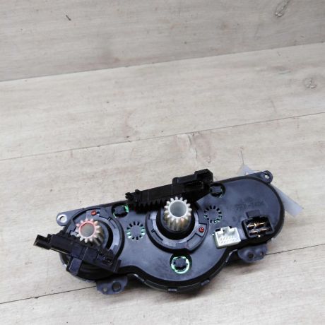 blok-upravleniia-peckoi-i-kondicionerom-chevrolet-lacetti-xetcbek-art-78179-big-1