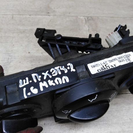 blok-upravleniia-peckoi-i-kondicionerom-chevrolet-lacetti-xetcbek-art-78179-big-2