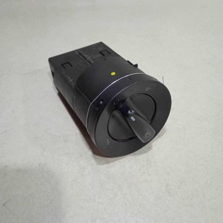 blok-upravleniia-svetom-volkswagen-passat-b5-gp-art-78489-big-0