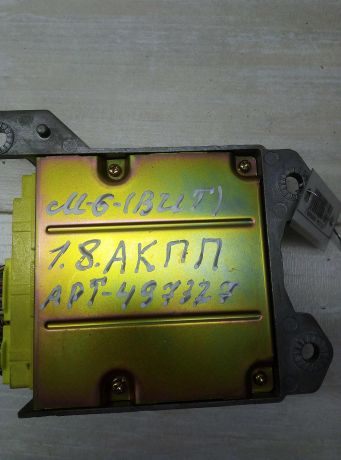 blok-upravleniia-poduskami-bezopasnosti-airbag-mazda-6-gg-art-79574-big-1
