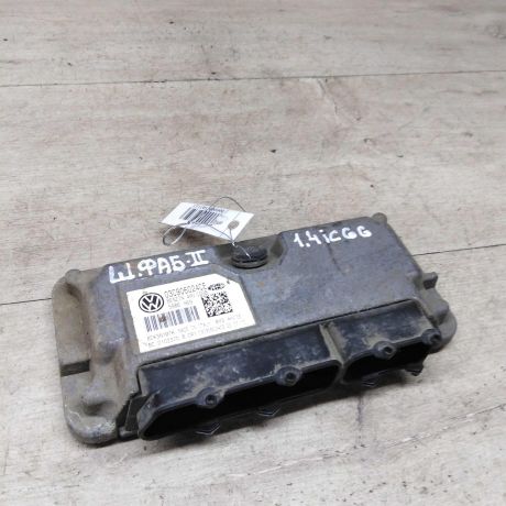 blok-upravleniia-dvigatelem-skoda-fabia-ii-restailing-art-80127-big-0