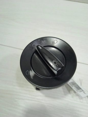 blok-upravleniia-svetom-volkswagen-passat-b5-gp-volkswagen-passat-b5-art-80200-big-0