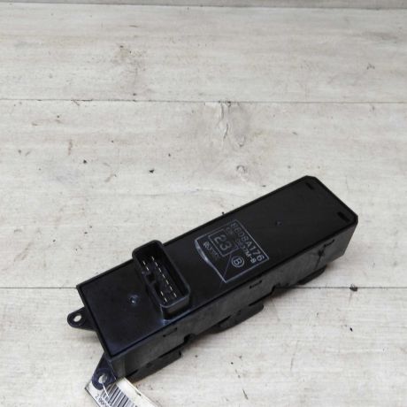 blok-upravleniia-steklopodieemnikami-mitsubishi-lancer-x-art-81189-big-4