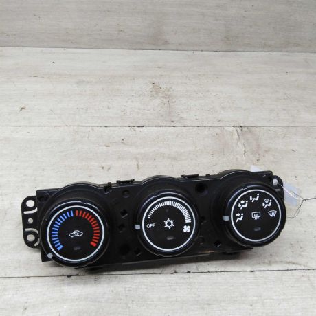 blok-upravleniia-peckoi-i-kondicionerom-mitsubishi-lancer-x-art-81258-big-0