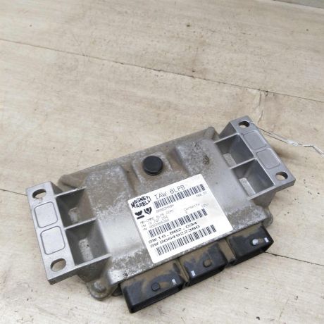blok-upravleniia-dvigatelem-citroen-c5-i-restailing-art-82400-big-0