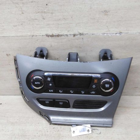 blok-upravleniia-peckoi-ford-focus-3-art-82405-big-4