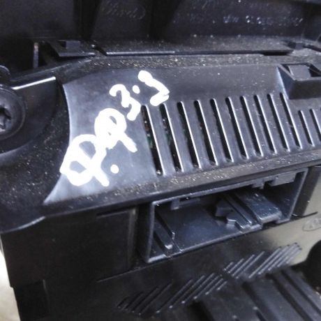 blok-upravleniia-peckoi-ford-focus-3-art-82405-big-1