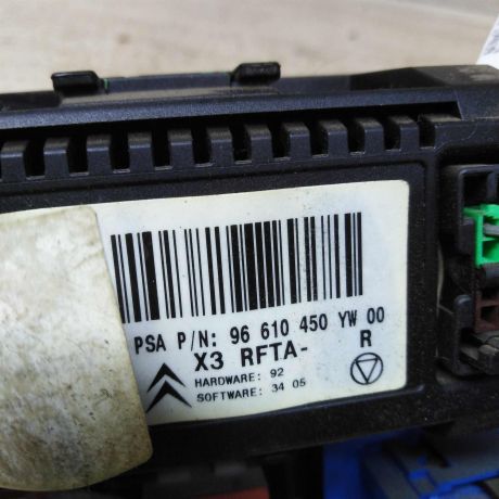 blok-upravleniia-peckoi-i-kondicionerom-citroen-c5-i-restailing-art-82562-big-3