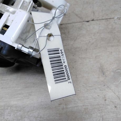 blok-upravleniia-peckoi-i-kondicionerom-ford-focus-2-art-82611-big-1