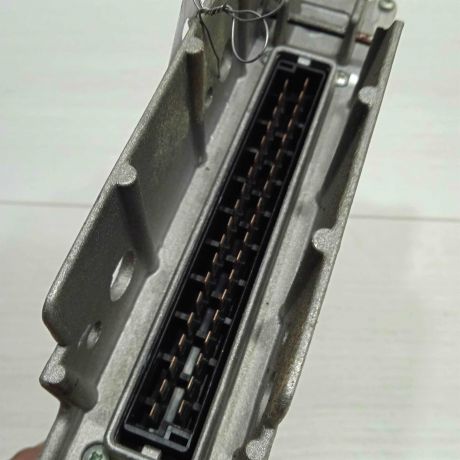 blok-upravleniia-akpp-audi-100-c4-23i-aar-art-82983-big-1