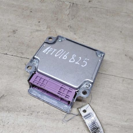 blok-upravleniia-airbag-poduskami-bezopasnosti-hyundai-sonata-4-ef-art-83271-big-1