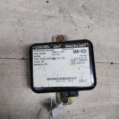 blok-upravleniia-centralnym-zamkom-hyundai-sonata-4-ef-art-83314-big-0
