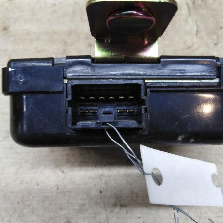 blok-upravleniia-centralnym-zamkom-hyundai-sonata-4-ef-art-83314-big-3
