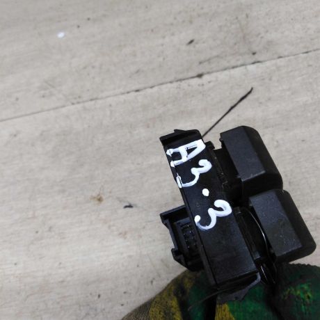 blok-upravleniia-steklopodieemnikami-audi-a3-8l-art-83362-big-2
