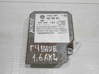 blok-upravleniia-airbag-poduskami-bezopasnosti-volkswagen-golf-4-volkswagen-bora-skoda-octavia-tour-audi-a3-art-83607