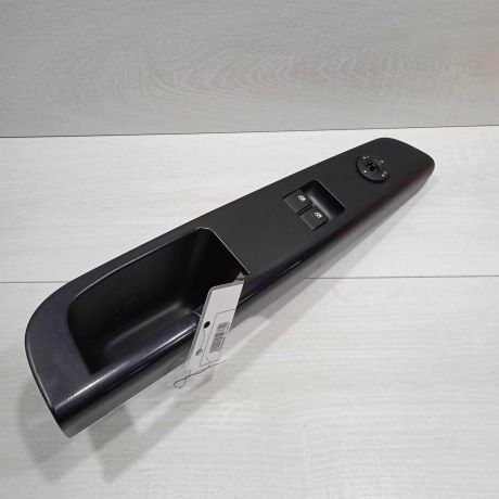 blok-upravleniia-steklopodieemnikami-kia-ceed-art-84622-big-0