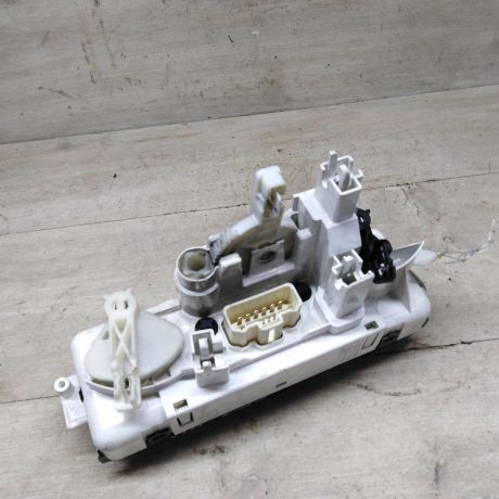 blok-upravleniia-peckoi-i-kondicionerom-renault-megane-ii-art-85297-big-1