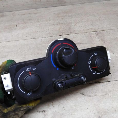 blok-upravleniia-peckoi-i-kondicionerom-renault-megane-ii-art-85297-big-3