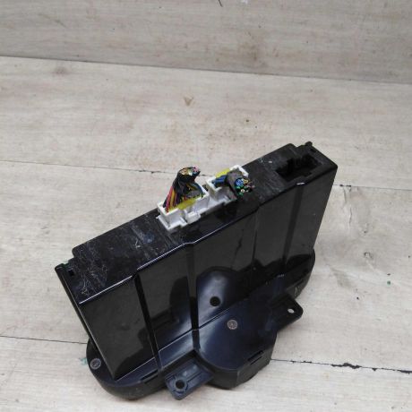 blok-upravleniia-peckoi-i-kondicionerom-kia-carens-i-rs-art-86765-big-3