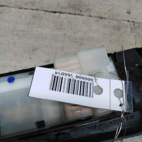 blok-upravleniia-steklopodieemnikom-perednii-levyi-nissan-almera-n16-art-86995-big-3