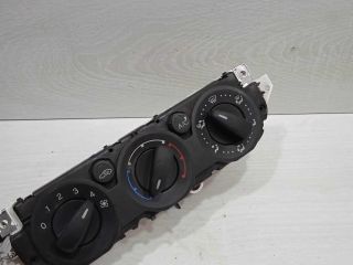 blok-upravleniia-peckoi-i-kondicionerom-ford-focus-2-art-87224