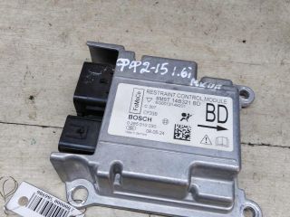 blok-upravleniia-airbag-poduskami-bezopasnosti-ford-focus-2-art-87391