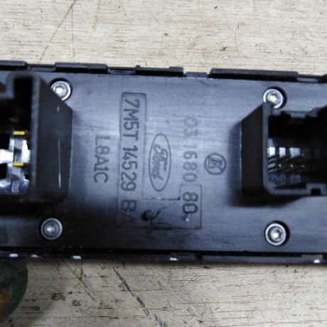 blok-upravleniia-steklopodieemnikami-ford-focus-ii-art-87519-big-4