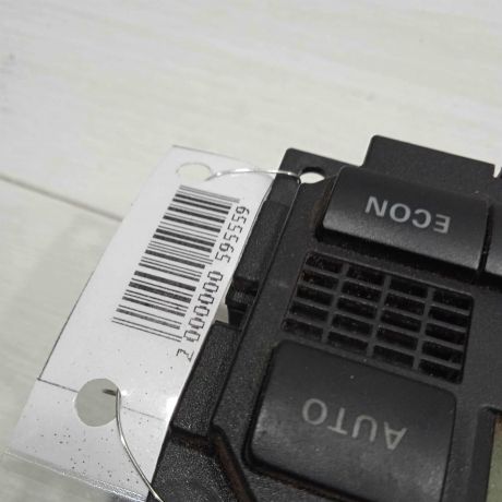 blok-upravleniia-peckoi-i-klimat-kontrolem-skoda-octavia-i-a4-universal-art-87842-big-2