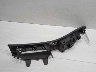 blok-upravleniia-steklopodieemnikami-audi-a3-8l-art-87927