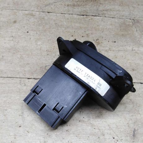 blok-upravleniia-svetom-ford-tourneo-connect-i-ford-transit-connect-i-do-rest-art-88114-big-1