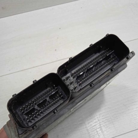 blok-upravleniia-dvigatelem-ebu-skoda-yeti-i-art-90775-big-3