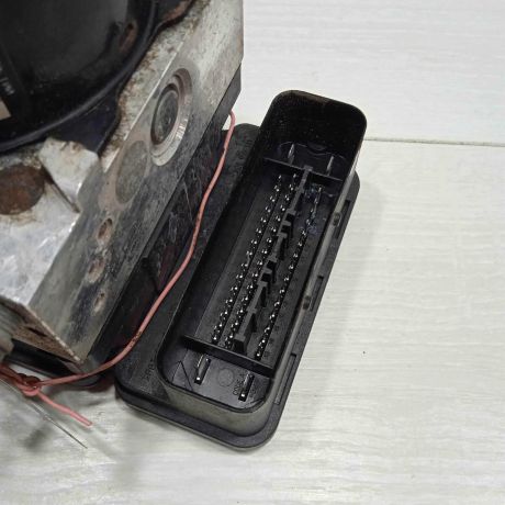 blok-upravleniia-abs-skoda-yeti-i-art-90782-big-4