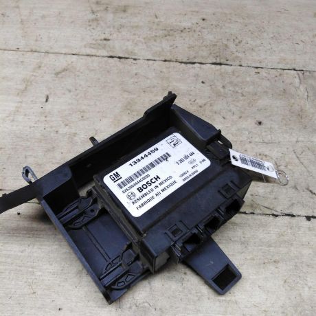 blok-upravleniia-parktronikami-opel-astra-j-art-90800-big-0