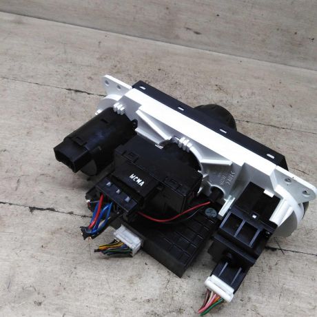 blok-upravleniia-peckoi-i-kondicionerom-hyundai-santa-fe-i-art-91952-big-1