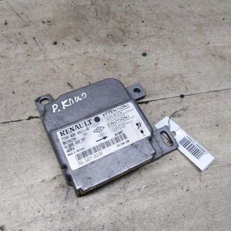 blok-upravleniia-airbag-renault-clio-ii-art-92108-big-0