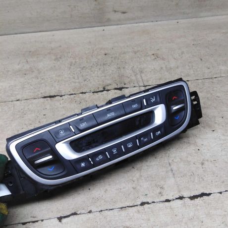 blok-upravleniia-peckoi-klimat-kontrolem-renault-megane-iii-art-92206-big-1