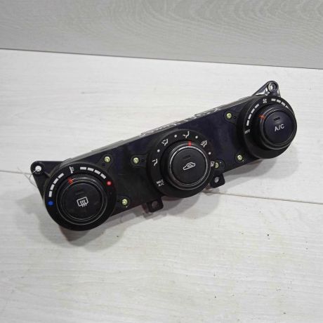 blok-upravleniia-peckoi-i-kondicionerom-kia-ceed-i-art-92549-big-0