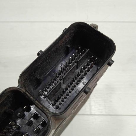 blok-upravleniia-dvigatelem-hyundai-ix35-i-art-93083-big-4