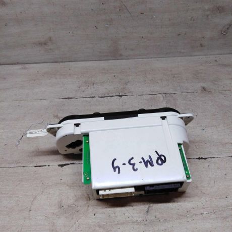 blok-upravleniia-peckoi-i-kondicionerom-ford-mondeo-3-art-94493-big-3