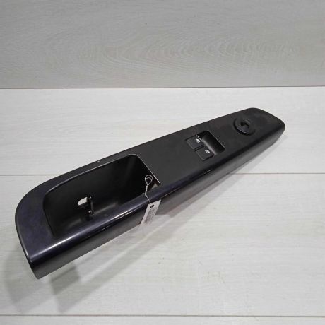 blok-upravleniia-steklopodieemnikami-kia-ceed-i-art-94642-big-0