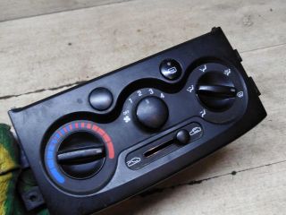 blok-upravleniia-peckoi-chevrolet-aveo-t200-art-95161